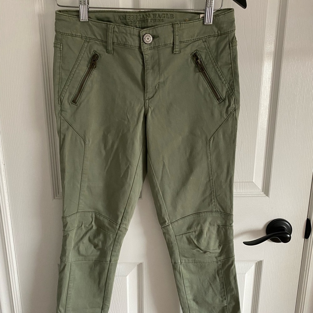 American Eagle Skinny Pants